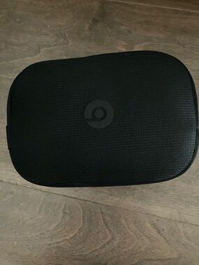 Beats by Dre Black Textured Carry Case